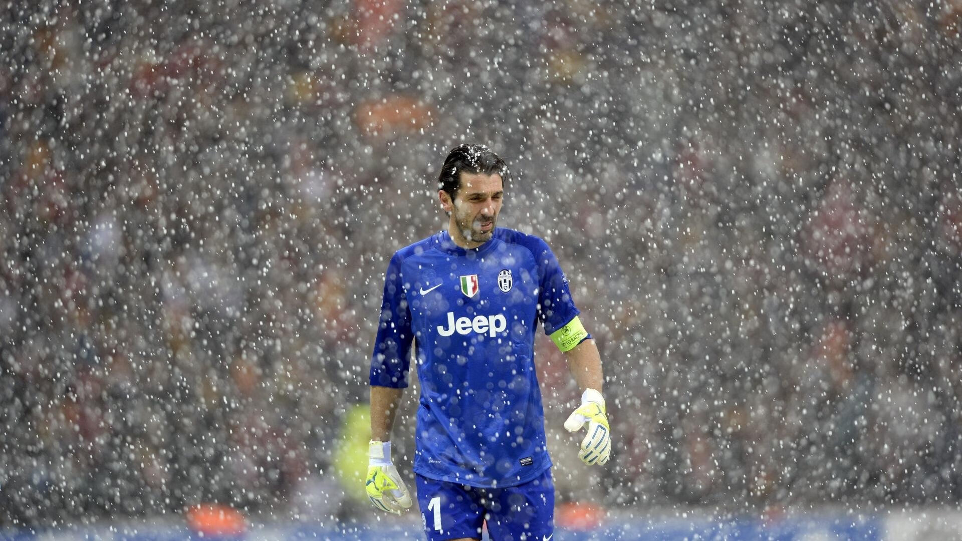 日本队带队取胜！德约科维奇关键时刻表现惊艳，观众掌声雷动