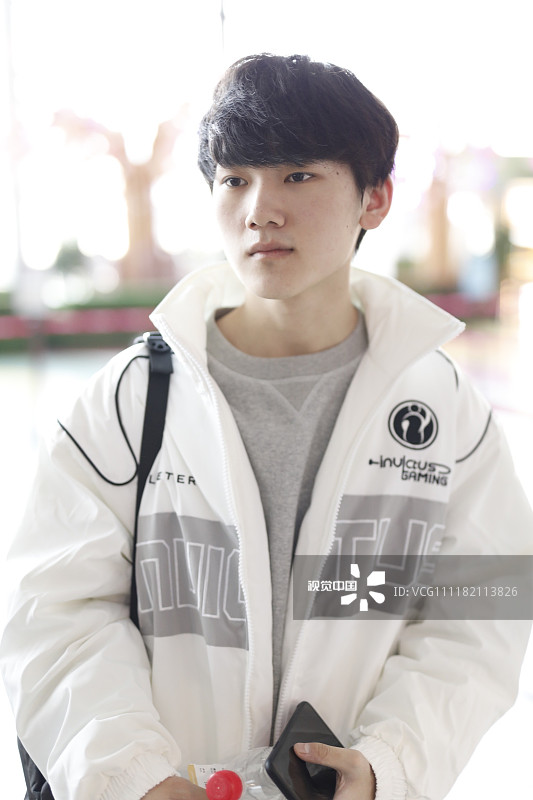 JackeyLove新星战术调整表现惊艳，FPX未来可期！的简单介绍